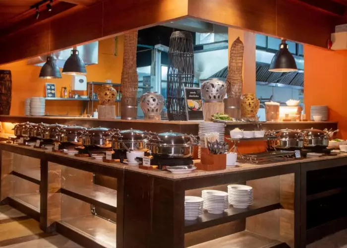 هتل تاورن بیچ ویلج ریزورت اند اسپا پوکت